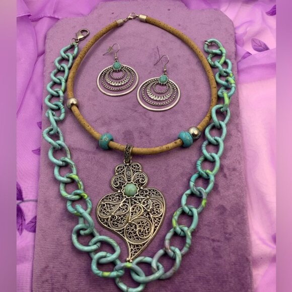 Boho Jewelry Necklaces and earrings - Picture 2 of 2